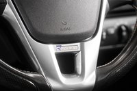 USED 2017 17 VOLVO V40 2.0 D2 R-DESIGN PRO 5d 118 BHP +NATIONWIDE DELIVERY AVAILABLE+