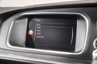 USED 2017 17 VOLVO V40 2.0 D2 R-DESIGN PRO 5d 118 BHP +NATIONWIDE DELIVERY AVAILABLE+