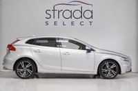 USED 2017 17 VOLVO V40 2.0 D2 R-DESIGN PRO 5d 118 BHP +NATIONWIDE DELIVERY AVAILABLE+