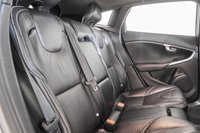 USED 2017 17 VOLVO V40 2.0 D2 R-DESIGN PRO 5d 118 BHP +NATIONWIDE DELIVERY AVAILABLE+