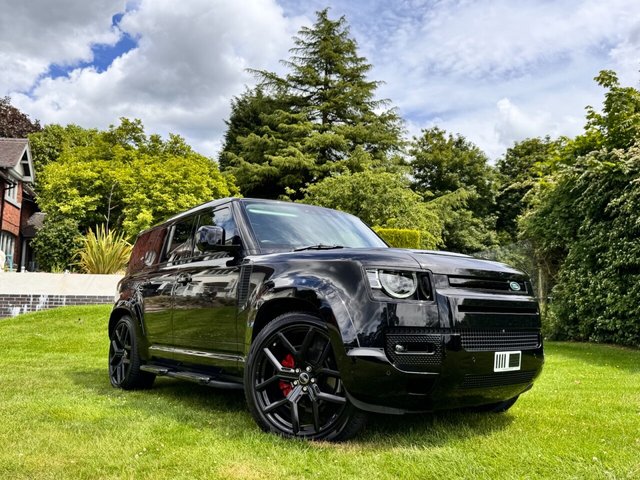 View our Land Rover Defender 3.0 XS EDITION MHEV 5d 246 BHP