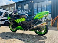 USED 2011 11 KAWASAKI ZZR1400 ABS - BUY ONLINE 24 HRS A DAY - FINANCE AVAILABLE - ALL TYPES OF CREDIT ACCEPTED WITH AKRAPOVIC EXHAUSTS