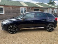 USED 2016 16 DS DS 5 2.0 BLUEHDI PRESTIGE S/S EAT6 5d 178 BHP Superior Semi-Aniline Watchstrap Pack - Tan with DS Embossing
