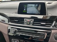 USED 2018 18 BMW X1 2.0 SDRIVE20I XLINE 5d 190 BHP PARK ASSIST | MOCCA DAKOTA