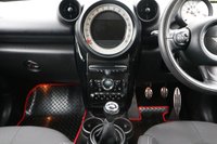 USED 2014 14 MINI COUNTRYMAN 1.6 Cooper S (184) ALL4 5dr (Pro Media Navigation Pack, Full Function Bluetooth, Interior Light Pack, Black Pack) !! NATIONWIDE DELIVERY AVAILABLE !!