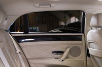 USED 2013 63 BENTLEY FLYING SPUR 6.0 W12 4d 616 BHP JUST SERVICED, FULL BENTLEY SERVICE HISTORY, ELECTRIC GLASS ROOF, REVERSE CAMERA, APPLE CARPLAY, SOFT CLOSE, KEYLESS - STUNNING!!!