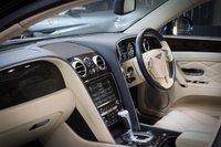 USED 2013 63 BENTLEY FLYING SPUR 6.0 W12 4d 616 BHP JUST SERVICED, FULL BENTLEY SERVICE HISTORY, ELECTRIC GLASS ROOF, REVERSE CAMERA, APPLE CARPLAY, SOFT CLOSE, KEYLESS - STUNNING!!!
