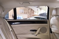 USED 2013 63 BENTLEY FLYING SPUR 6.0 W12 4d 616 BHP JUST SERVICED, FULL BENTLEY SERVICE HISTORY, ELECTRIC GLASS ROOF, REVERSE CAMERA, APPLE CARPLAY, SOFT CLOSE, KEYLESS - STUNNING!!!