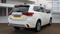 USED 2020 69 MITSUBISHI OUTLANDER 2.4 PHEV DYNAMIC 5d 222 BHP APP SAT NAV LEATHER HEATED SEATS REAR CAMERA 1 OWNER SERVICE HISTORY MITSUBISHI WARRANTY TILL JAN 2025