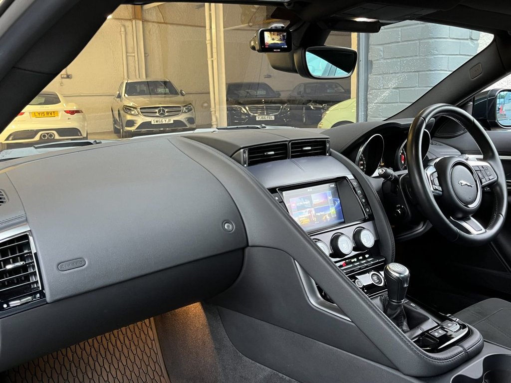 USED 2017 17 JAGUAR F-TYPE 3.0 V6 2d 336 BHP 