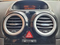 USED 2009 59 VAUXHALL CORSA 1.4 DESIGN 16V TWINPORT 5d 90 BHP 1 OWNER