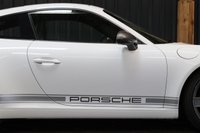 USED 2018 18 PORSCHE 911 3.0 CARRERA T 2d 364 BHP HUGE SPEC, REAR SEATS, MANUAL, SUNROOF, PDLS+, REAR AXLE STEER, 7 SPEED MANUAL, 18 WAY SEATS, T INTERIOR, CHRONO PACK, BOSE STEREO
