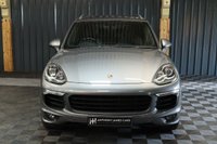 USED 2017 17 PORSCHE CAYENNE 4.1 D V8 S TIPTRONIC S 5d 379 BHP RARE V8 385BHP, HUGE SPEC, FULL PORSCHE HISTORY, 12M WARRANTY, OVER &pound;20K OF OPTIONAL EXTRAS, PAN ROOF, PASM, 21INCH TURBO ALLOYS, SPORT DESIGN PACKAGE, COMFORT MEMORY PACKAGE