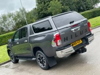 USED 2018 68 TOYOTA HI-LUX 2.4 INVINCIBLE X 4WD D-4D DCB 4d 147 BHP ** NO VAT * CANOPY + SAT NAV