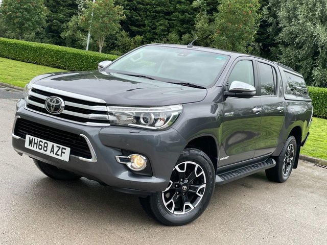 2018 68 Toyota HI-Lux 2.4 INVINCIBLE X 4WD D-4D DCB 4d 147 BHP