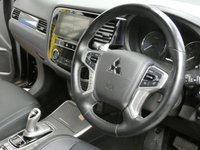 USED 2019 19 MITSUBISHI OUTLANDER 2.4 PHEV 4H 5d 207 BHP APP BASED SAT NAV LEATHER PARKING CAMERA  1 OWNER MITSUBISHI WARRANTY TILL JULY 2024