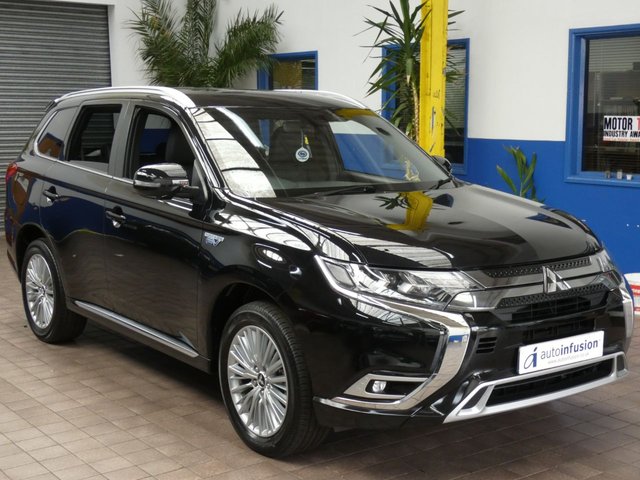 2019 19 Mitsubishi Outlander 2.4 PHEV 4H 5d 207 BHP