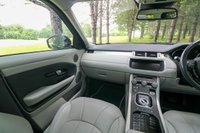 USED 2017 67 LAND ROVER RANGE ROVER EVOQUE 2.0 TD4 (180) Autobiography 5dr Automatic Euro 6 (InControl Touch Pro Navigation, Panoramic Sunroof, Climate Seats, Meridian Sound, Surround Camera) !! NATIONWIDE DELIVERY AVAILABLE !!
