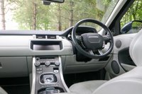USED 2017 67 LAND ROVER RANGE ROVER EVOQUE 2.0 TD4 (180) Autobiography 5dr Automatic Euro 6 (InControl Touch Pro Navigation, Panoramic Sunroof, Climate Seats, Meridian Sound, Surround Camera) !! NATIONWIDE DELIVERY AVAILABLE !!