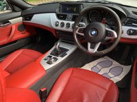 USED 2009 09 BMW Z4 3.0 Z4 S-DRIVE 30I ROADSTER 2d 254 BHP 2009 BMW Z4 3.0 CONVERTIBLE ROADSTER S-DRIVE 2DR - 3 FORMER KEEPERS - FULL SERVICE HISTORY - CORAL RED KANSAS PREMIUM LEATHER SPORTS SEATS - SATELLITE NAVIGATION - 19 INCH UPGRADE ALLOYS