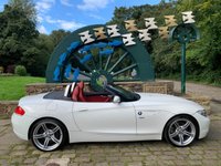 USED 2009 09 BMW Z4 3.0 Z4 S-DRIVE 30I ROADSTER 2d 254 BHP 2009 BMW Z4 3.0 CONVERTIBLE ROADSTER S-DRIVE 2DR - 3 FORMER KEEPERS - FULL SERVICE HISTORY - CORAL RED KANSAS PREMIUM LEATHER SPORTS SEATS - SATELLITE NAVIGATION - 19 INCH UPGRADE ALLOYS