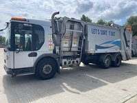 USED 2013 13 DENNIS ELITE 2 Eagle 7.1 W2630 VRD 300bhp dustcart with side loaders, ex-council, no MOT, gearbox fault. Spares or repair, SOLD AS SEEN! APPROVED CARS ARE PLEASE TO OFFER 2 DENNIS DUSTCARTS DIRECT FROM OUR LOCAL COUNCIL. NO VAT NO VAT , MULTI-CREW CAB, BIN LIFT, WITH PODS, SIDE LOADING ACCESS FOR VARIUOS USE WELL MAINTAINED IDEAL FOR EXPORT, TRADE AND COMPANY SALE ONLY WE HAVE 2 FOR SALE AT A BARGAIN PRICE WITH NO VAT, APPOINTMENT ONLY PLEASE CALL 07511618648 FOR FULL DETAILS.