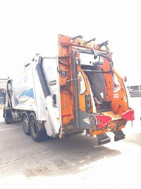 USED 2013 13 DENNIS ELITE 2 Eagle 7.1 W2630 VRD 300bhp dustcart with side loaders, ex-council, no MOT, gearbox fault. Spares or repair, SOLD AS SEEN! APPROVED CARS ARE PLEASE TO OFFER 2 DENNIS DUSTCARTS DIRECT FROM OUR LOCAL COUNCIL. NO VAT NO VAT , MULTI-CREW CAB, BIN LIFT, WITH PODS, SIDE LOADING ACCESS FOR VARIUOS USE WELL MAINTAINED IDEAL FOR EXPORT, TRADE AND COMPANY SALE ONLY WE HAVE 2 FOR SALE AT A BARGAIN PRICE WITH NO VAT, APPOINTMENT ONLY PLEASE CALL 07511618648 FOR FULL DETAILS.