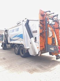 USED 2013 13 DENNIS ELITE 2 Eagle 7.1 W2630 VRD 300bhp dustcart with side loaders, ex-council, no MOT, gearbox fault. Spares or repair, SOLD AS SEEN! APPROVED CARS ARE PLEASE TO OFFER 2 DENNIS DUSTCARTS DIRECT FROM OUR LOCAL COUNCIL. NO VAT NO VAT , MULTI-CREW CAB, BIN LIFT, WITH PODS, SIDE LOADING ACCESS FOR VARIUOS USE WELL MAINTAINED IDEAL FOR EXPORT, TRADE AND COMPANY SALE ONLY WE HAVE 2 FOR SALE AT A BARGAIN PRICE WITH NO VAT, APPOINTMENT ONLY PLEASE CALL 07511618648 FOR FULL DETAILS.