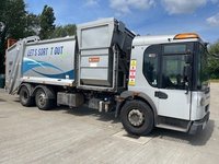 USED 2013 13 DENNIS ELITE 2 Eagle 7.1 W2630 VRD 300bhp dustcart with side loaders, ex-council, no MOT, gearbox fault. Spares or repair, SOLD AS SEEN! APPROVED CARS ARE PLEASE TO OFFER 2 DENNIS DUSTCARTS DIRECT FROM OUR LOCAL COUNCIL. NO VAT NO VAT , MULTI-CREW CAB, BIN LIFT, WITH PODS, SIDE LOADING ACCESS FOR VARIUOS USE WELL MAINTAINED IDEAL FOR EXPORT, TRADE AND COMPANY SALE ONLY WE HAVE 2 FOR SALE AT A BARGAIN PRICE WITH NO VAT, APPOINTMENT ONLY PLEASE CALL 07511618648 FOR FULL DETAILS.