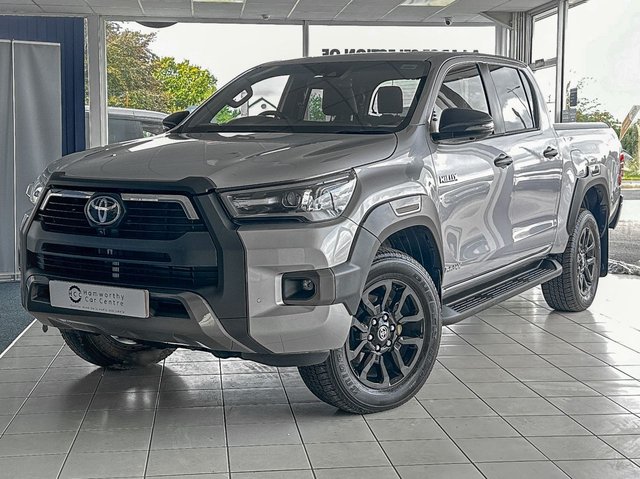 2022 22 Toyota HI-Lux 2.8 INVINCIBLE X 4WD D-4D DCB 202 BHP