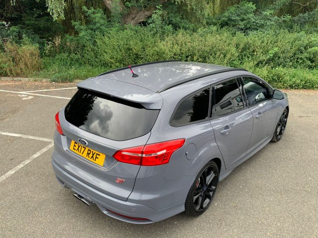 View our FORD FOCUS