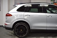 USED 2018 18 PORSCHE CAYENNE 3.0 D V6 PLATINUM EDITION TIPTRONIC S 5d 258 BHP PAN ROOF / AIR SUSP / BOSE