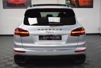 USED 2018 18 PORSCHE CAYENNE 3.0 D V6 PLATINUM EDITION TIPTRONIC S 5d 258 BHP PAN ROOF / AIR SUSP / BOSE