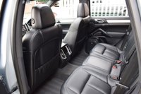 USED 2018 18 PORSCHE CAYENNE 3.0 D V6 PLATINUM EDITION TIPTRONIC S 5d 258 BHP PAN ROOF / AIR SUSP / BOSE