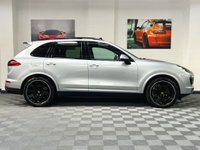 USED 2018 18 PORSCHE CAYENNE 3.0 D V6 PLATINUM EDITION TIPTRONIC S 5d 258 BHP PAN ROOF / AIR SUSP / BOSE