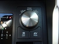 USED 2020 20 LEXUS NX 2.5 300H 5d 195 BHP www.suffolkcarcentre.co.uk - Located at Reydon
