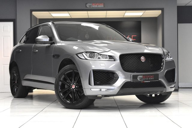 2020 20 Jaguar F-Pace 2.0 CHEQUERED FLAG AWD 
