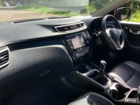 USED 2015 65 NISSAN QASHQAI 1.5 DCI TEKNA 5d 108 BHP 2015/65reg NISSAN QASHQIA 1.5 TEKNA DCi 5DR SUV - FULL BLACK LEATHER - SATELLITE NAVIGATION - REAR CAMERA - 1 FORMER KEEPER - FULL SERVICE HISTORY - CO/2 EMISSIONS ONLY 103 G/KM = ONLY &pound;35.00 PER YEAR ROAD TAX