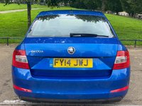 USED 2014 14 SKODA OCTAVIA 1.6 ELEGANCE TDI CR 5d 104 BHP * SATNAV *      VERY LOW MILES  *  ONE OWNER