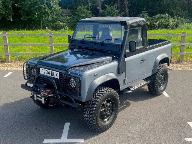 1989 F Land Rover Defender 90 2.5 // Pick Up // px swap