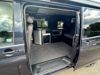USED 2018 18 VOLKSWAGEN TRANSPORTER 4 BERTH LUXURY CAMPERVAN LONG WHEEL BASE DSG AUTO WITH REAR TAILGATE -2.0 T32 TDI P/V HIGHLINE BMT 147 BHP REAR TAILGATE CAMPERKING ST TROPEZ
