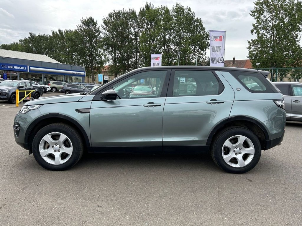 USED 2015 65 LAND ROVER DISCOVERY SPORT 2.0 TD4 SE TECH 5d 150 BHP ONLY 1 OWNER FROM NEW+ULEZ COMPLIANT+SERVICE HISTORY+FANTASTIC VALUE+BIG SPECIFICATION+PANORAMIC GLASS ROOF+PARK ASSIST+1 FULL YEARS MOT PRIOR TO COLLECTION+FINANCE AND EXTENDED WARRANTY AVAILABLE ON THIS USED VEHICLE!!!