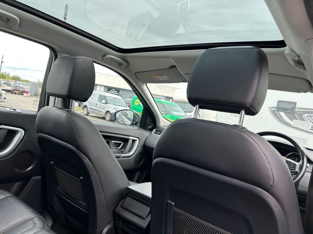 USED 2015 65 LAND ROVER DISCOVERY SPORT 2.0 TD4 SE TECH 5d 150 BHP ONLY 1 OWNER FROM NEW+ULEZ COMPLIANT+SERVICE HISTORY+FANTASTIC VALUE+BIG SPECIFICATION+PANORAMIC GLASS ROOF+PARK ASSIST+1 FULL YEARS MOT PRIOR TO COLLECTION+FINANCE AND EXTENDED WARRANTY AVAILABLE ON THIS USED VEHICLE!!!