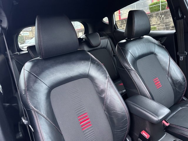 2020 FORD, FIESTA - Photo 12