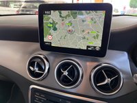 USED 2018 68 MERCEDES-BENZ GLA-CLASS 2.1 GLA 200 D AMG LINE PREMIUM PLUS 5d 134 BHP DRIVING ASSISTANCE PACK | AMG EXCLU