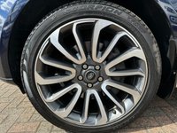 USED 2014 64 LAND ROVER RANGE ROVER 4.4 SDV8 AUTOBIOGRAPHY 5d 339 BHP REAR SEAT ENTERTAINMENT SYSTEM - SAT NAV - BLUETOOTH - 22" DIAMOND TURNED ALLOY WHEELS - REAR PRIVACY GLASS - CLIMATE SEATS - PANORAMIC SUNROOF