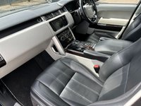 USED 2014 64 LAND ROVER RANGE ROVER 4.4 SDV8 AUTOBIOGRAPHY 5d 339 BHP REAR SEAT ENTERTAINMENT SYSTEM - SAT NAV - BLUETOOTH - 22" DIAMOND TURNED ALLOY WHEELS - REAR PRIVACY GLASS - CLIMATE SEATS - PANORAMIC SUNROOF