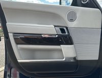 USED 2014 64 LAND ROVER RANGE ROVER 4.4 SDV8 AUTOBIOGRAPHY 5d 339 BHP REAR SEAT ENTERTAINMENT SYSTEM - SAT NAV - BLUETOOTH - 22" DIAMOND TURNED ALLOY WHEELS - REAR PRIVACY GLASS - CLIMATE SEATS - PANORAMIC SUNROOF