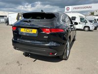 USED 2017 67 JAGUAR F-PACE 0.0 PORTFOLIO AWD 5d 178 BHP ONLY 2 OWNERS FROM NEW+ULEZ COMPLIANT+MEGA SPECIFICATION+AUTOMATIC TRANSMISSION+PANORAMIC GLASS ROOF+PRIVACY GLASS+SATELLITE NAVIGATION+BLUETOOTH+LEATHER TRIM+CLIMATE CONTROL+ALLOY WHEELS+SERVICE HISTORY+1 FULL YEARS MOT PRIOR TO COLLECTION+FINANCE AND EXTENDED WARRANTY AVAILABLE ON THIS USED VEHICLE!!!!!!!!!