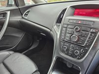 USED 2014 14 VAUXHALL ASTRA 2.0 ELITE CDTI 5d 163 BHP VAUXHALL ASTRA 2.0 ELITE CDTI 5d 163 BHP